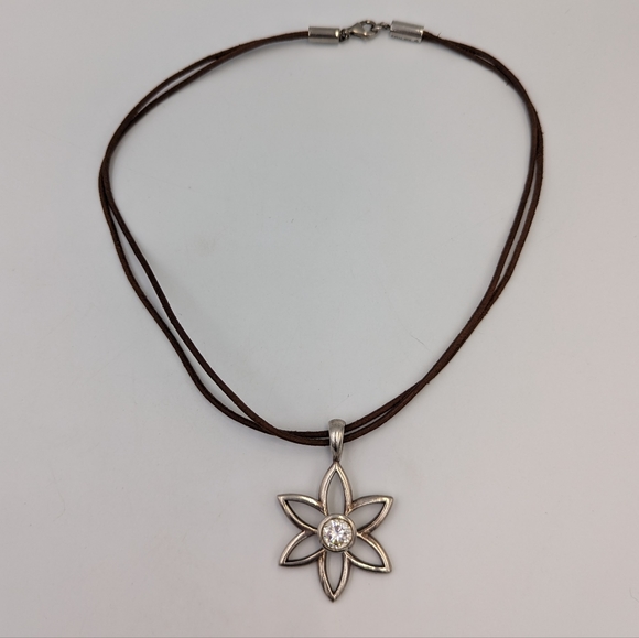 SILPADA 925 Silver Vintage Cubic Zirconia Open Flower Pendant on Leather cord - Picture 3 of 10